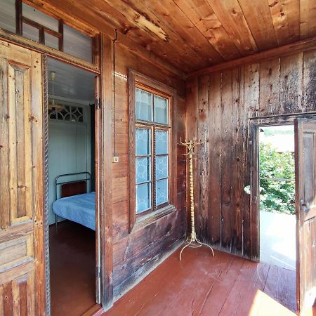 Racha Chogovadze'S Guest House Ambrolauri Buitenkant foto